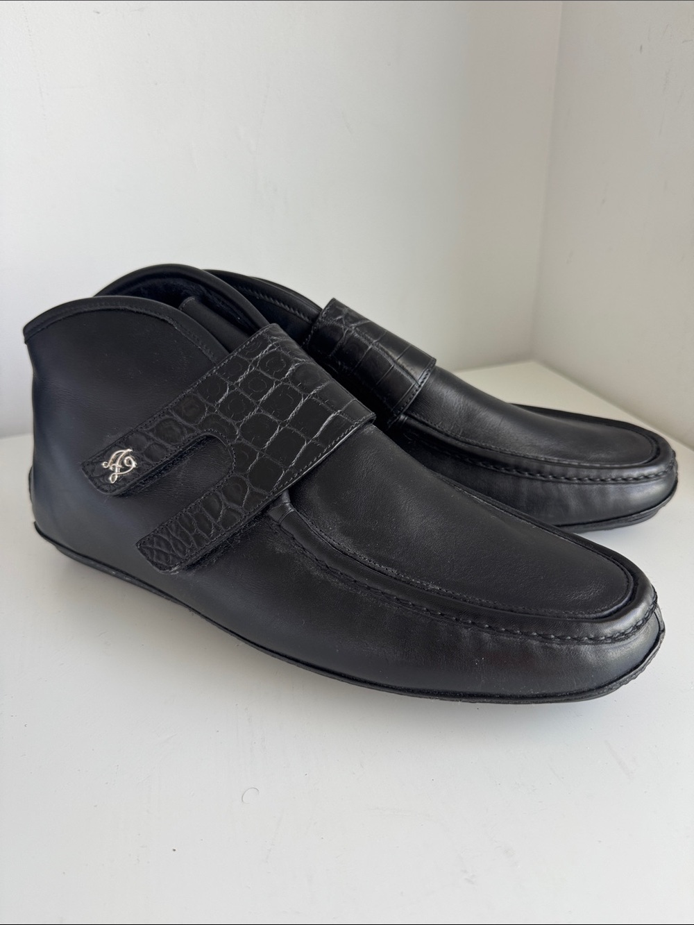 Men's Black Leather Slip-On Loafers with Croc-Textured Strap